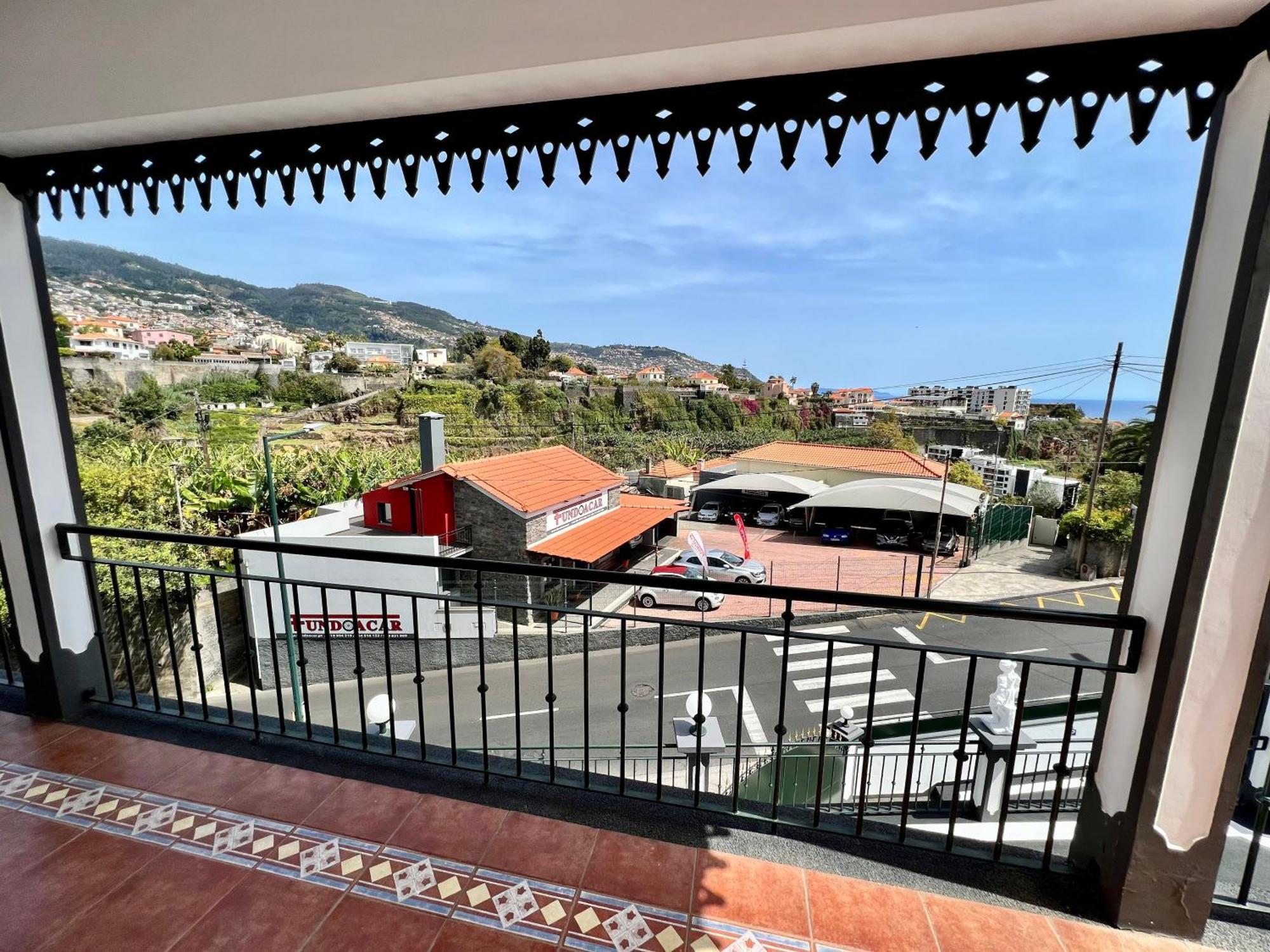 Classic Tranquil Madeiran 4-Bedroom Villa Funchal Extérieur photo