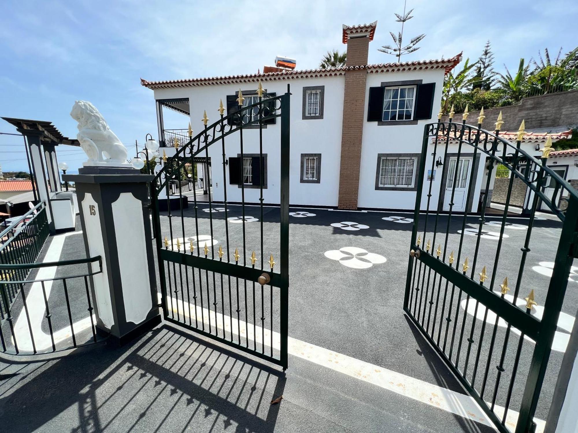 Classic Tranquil Madeiran 4-Bedroom Villa Funchal Extérieur photo